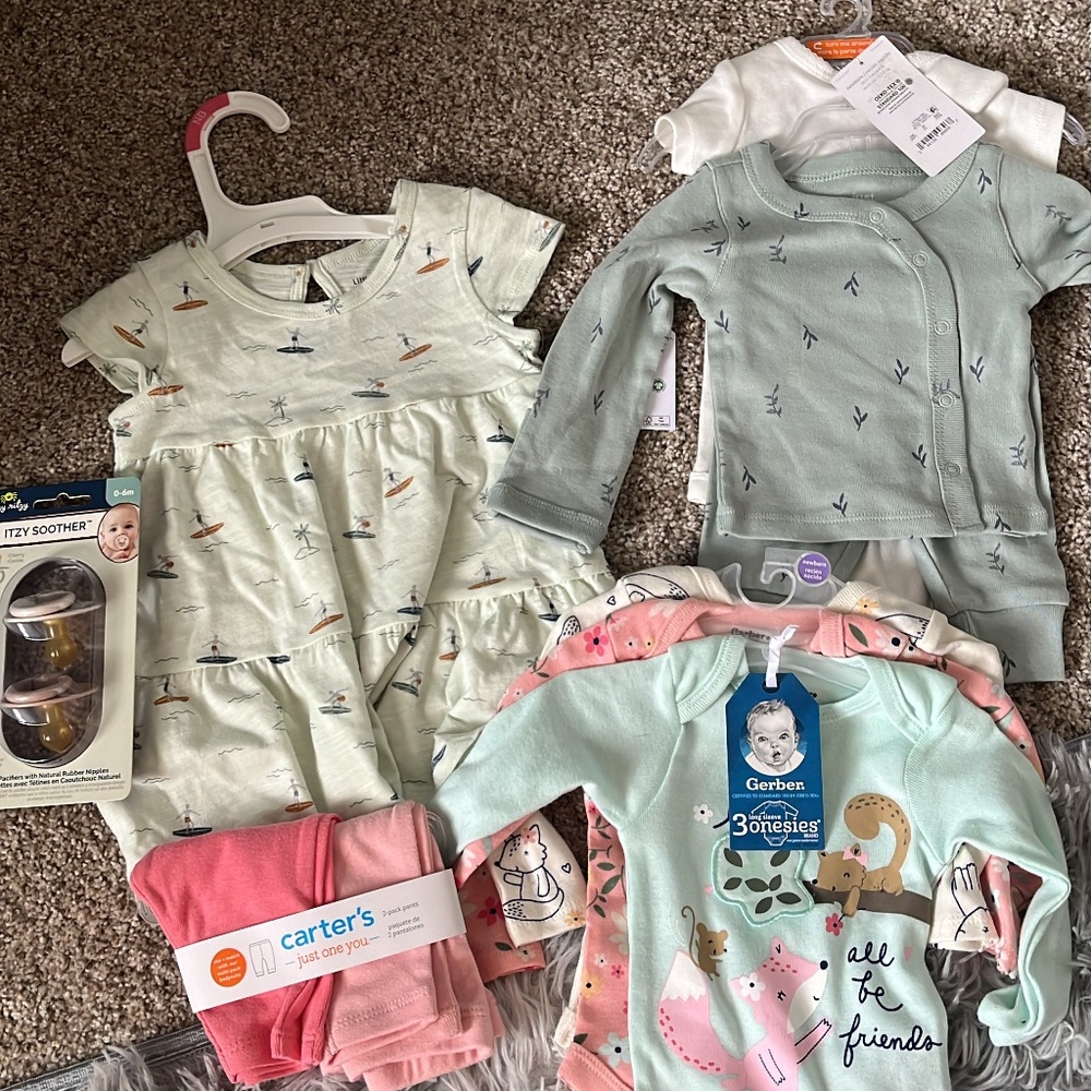 Newborn girl clothes lot